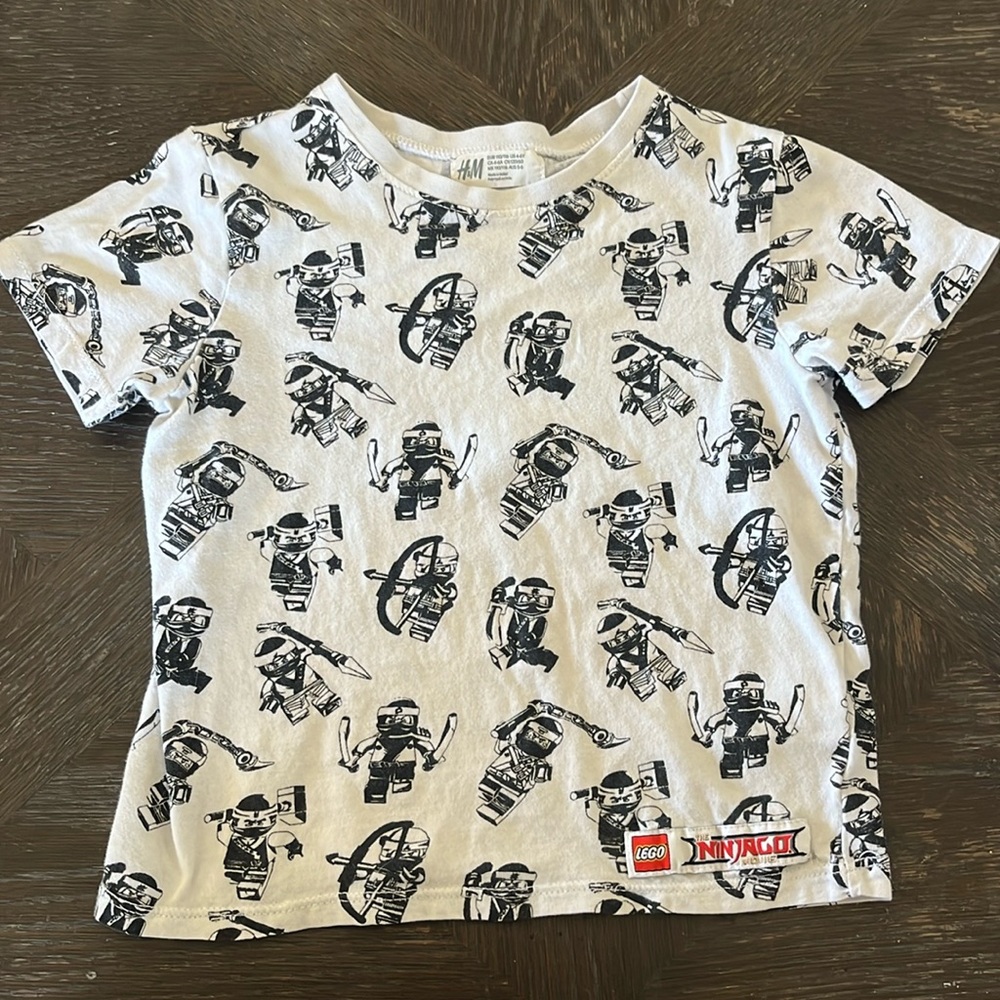 H&M Lego Ninjago graphic tee. 4-6yr